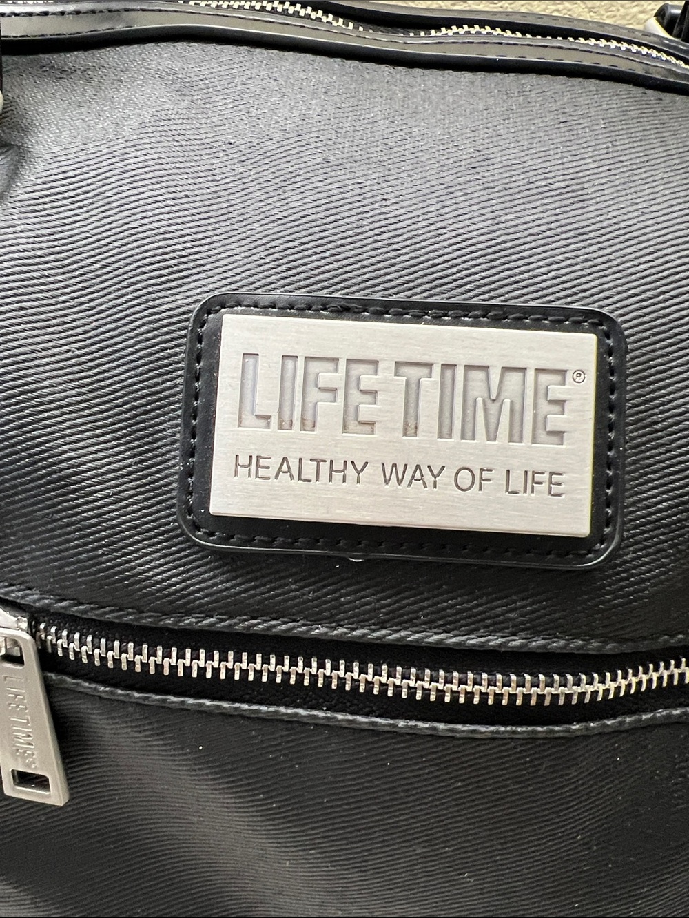 Lifetime Fitness Black Duffel Bag with Carry Handles - Picture 3 of 6